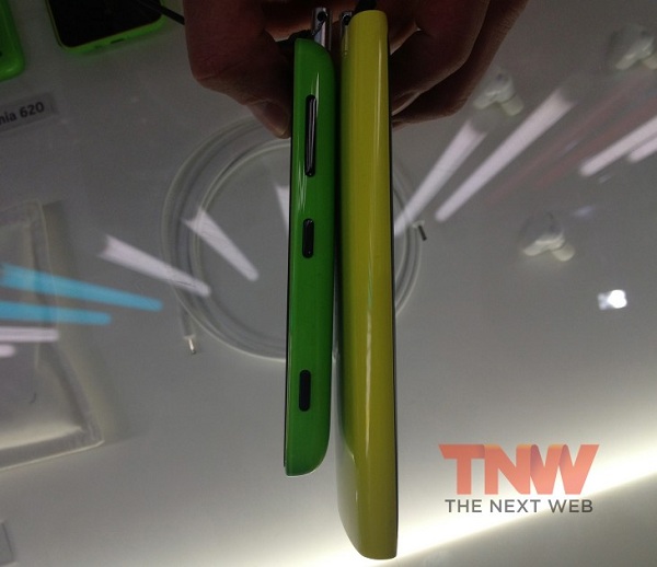 Cận cảnh điện thoại gi&aacute; rẻ chạy WP8: Nokia Lumia 620 9