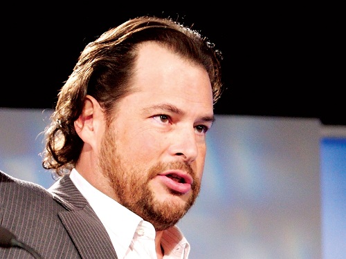 ceo-cua-saleforcecom-marc-benioff-gia-nhap-hoi-dong-quan-tri-cua-cisco-system