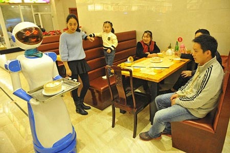 robot, người máy, nhà hàng, bồi bàn, nhân viên phục vụ, Trung Quốc