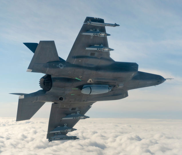 Heres A Rare Glimpse Of The F-35As Internal 25mm Cannon Firing