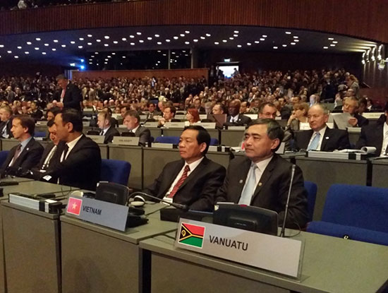 Thứ trưởng Nguyễn Minh Hồng tham dự Hội nghị toàn cầu về không gian mạng (Global Conference on CyberSpace 2015) được tổ chức tại The Hague, Hà Lan.