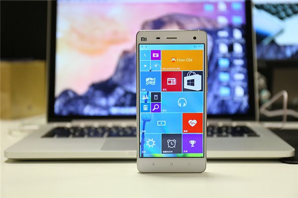  Hình ảnh chiếc Mi 4 chạy Windows 10 Mobile 