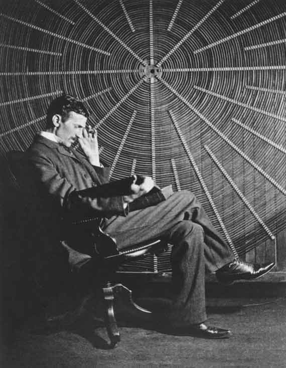  Nikola Tesla vào năm 1896 
