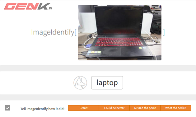 Ngây lập tức, Image Identify đã sửa lỗi khi xác định đúng đây là một chiếc laptop