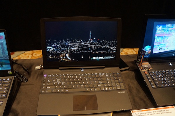 Cận cảnh chiếc laptop chơi game Gigabyte X5 mới
