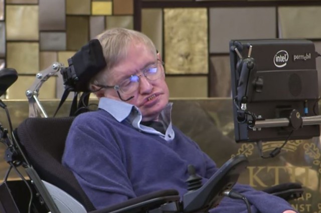 Stephen Hawking đang làm việc tại Học viện Công nghệ Hoàng gia KTH, Stockholm, Thụy Điển