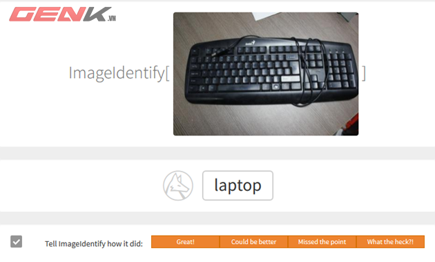 Lại một sai lầm hài hước khi chiếc bàn phím Genius này lại bị coi là một chiếc laptop