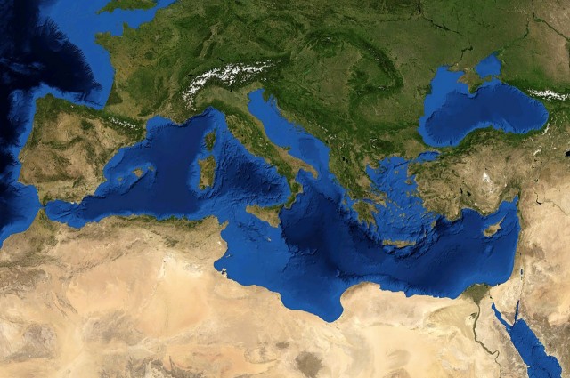 Địa Trung Hải giáp cả 3 châu lục Á, Phi, Âu