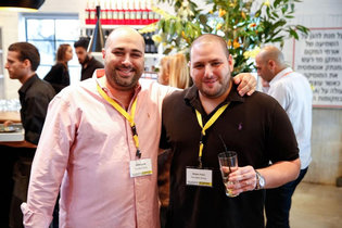  Nhà sáng lập NSO Group Omri Lavie (trái) 