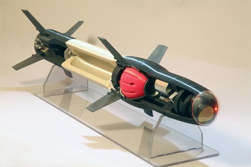  Một nguyên mẫu tên lửa sản xuất hoàn toàn bằng công nghệ in 3D của hãng Raytheon. 
