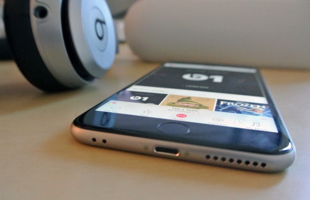  iPhone 7 sẽ sử dụng cổng Lightning cho cả sạc và tai nghe? 