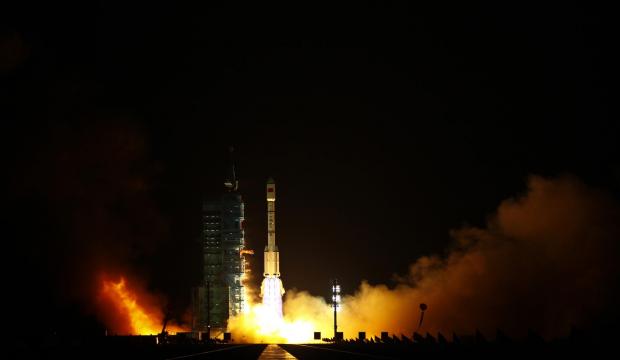  Tên lửa Long March II phóng trạm không gian Thiên Cung 1 lên quỹ đạo Trái đất vào năm 2011. 