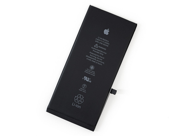  Đây là pin iPhone 7 Plus. Theo các thông số trên pin mà iFixit đọc được thì pin iPhone 7 Plus có dung lượng 2.915 mAh (3,82 V - 11,1 Wh) lớn hơn một chút so với pin 2.750 mAh của iPhone 6s Plus. 
