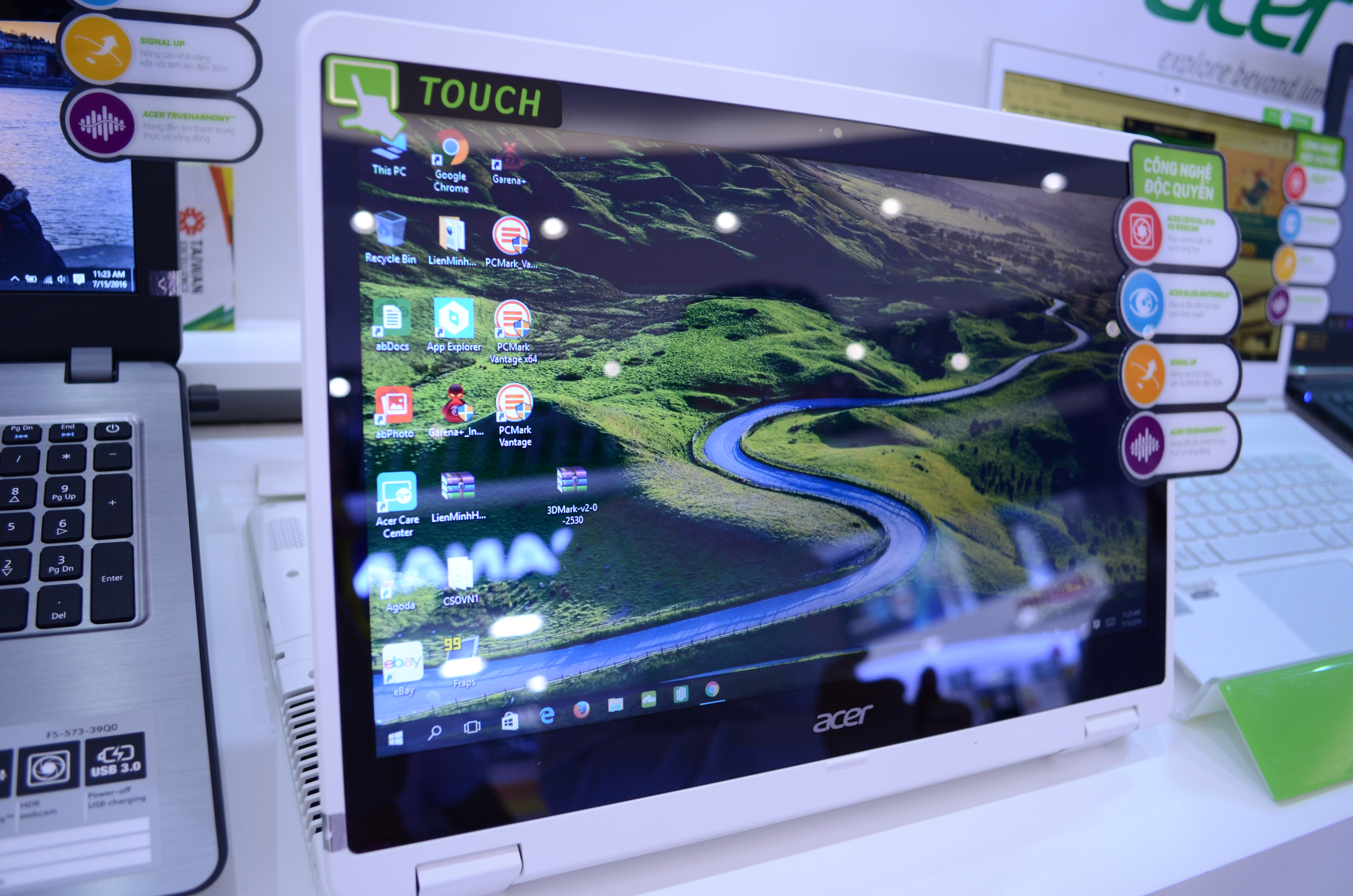  Một mẫu laptop khác của Acer có khả năng xoay bản lề 360 độ tích hợp công nghệ cảm ứng siêu nhạy 