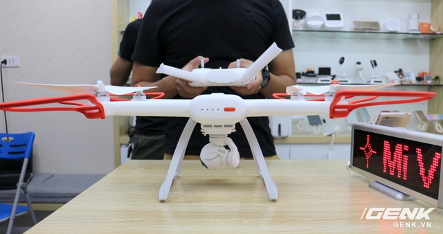  Sải cánh của máy bay Xiaomi Mi Drone rất rộng 
