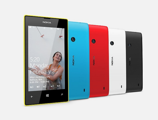  Lumia 525 bán tại FPT Shop sẽ không có đủ các phiên bản màu sắc 