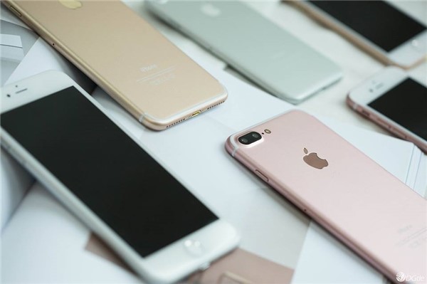  iPhone 7 32 GB sẽ có giá từ 790 USD tại Trung Quốc, tương đương với giá iPhone 6S 16 GB hiện tại. 