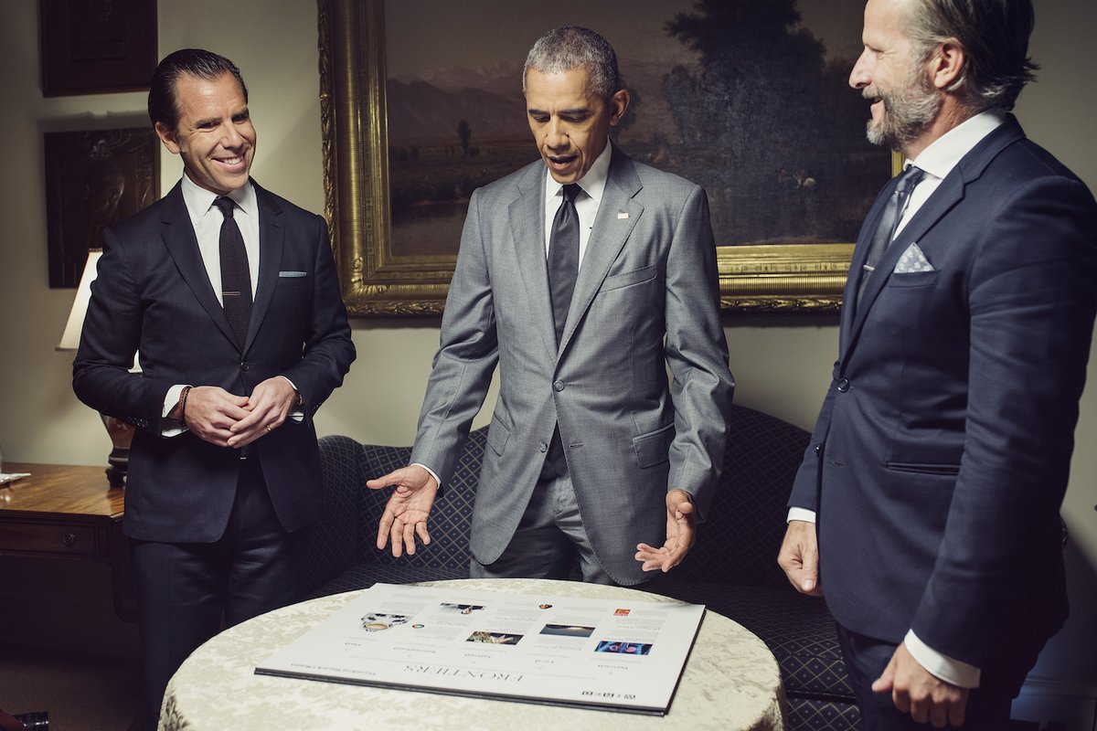  Tổng thống Mỹ Barack Obama (đứng giữa) sẽ tham gia biên tập một ấn phẩm của Wired 