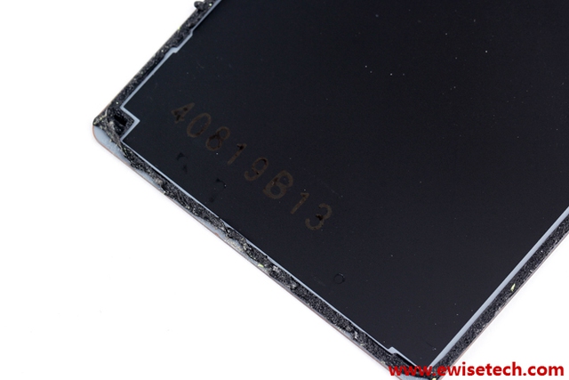 Sony-Xperia Z3-Disassembly-4.