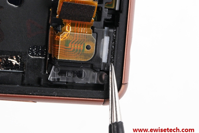 Sony-Xperia Z3-Disassembly-10.