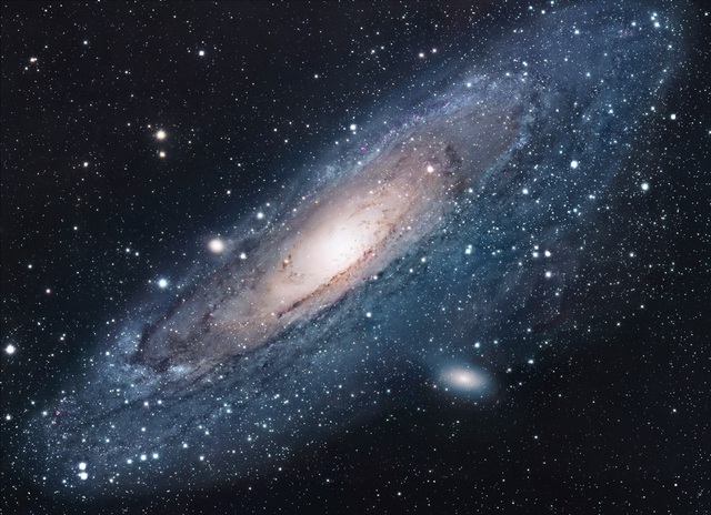 Hình ảnh thiên hà Androdmeda khá giống với dải Ngân hà của chúng ta.