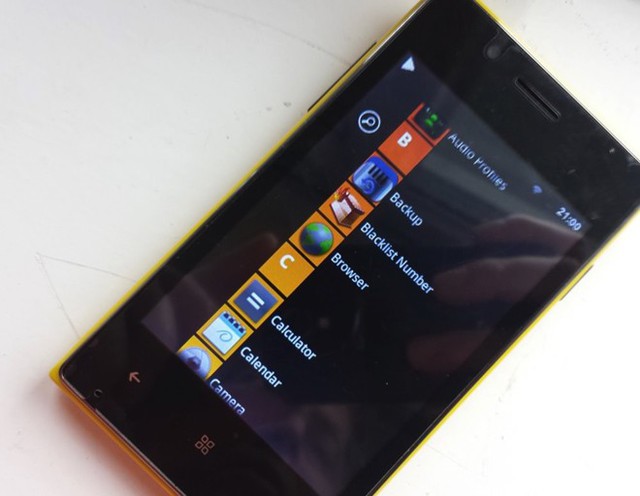 Điện thoại nhái Lumia 1020 giá gần 700.000 đồng
