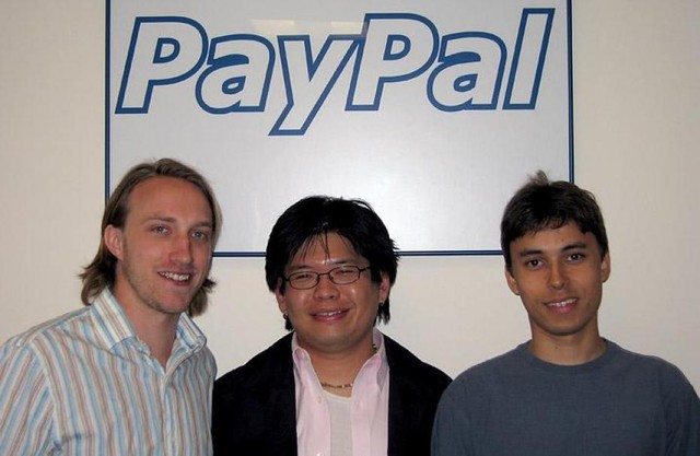 3 nhà sáng lập Youtube từ trái qua phải là Chad Hurley, Steven Chen, and Jawed Karim