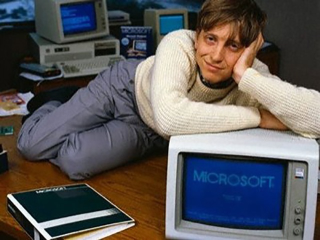  Bill Gates hẳn rất mãn nguyện khi đã trở thành triệu phú chỉ sau 10 năm. 