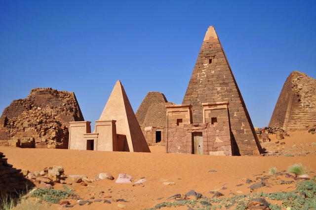 Quần thể kim tự tháp Meroë được UNESCO công nhận là di sản thế giới năm 2003.