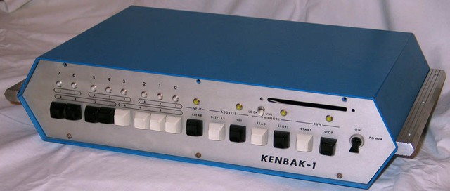 Chiếc máy tính cá nhân đầu tiên Kenbak-1