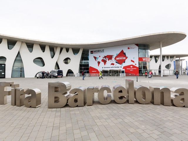 Đây chính là diện mạo của triển lãm MWC 2015 tại Barcelona. Dù phải tới ngày mai, &quot;buổi tiệc chính&quot; của sự kiện mới chính thức được diễn ra nhưng mọi công tác chuẩn bị đã được hoàn thành kỹ lưỡng.