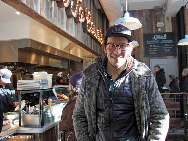 Adam Eskin, người s&aacute;ng lập v&agrave; l&agrave; gi&aacute;m đốc điều h&agrave;nh của chuỗi cửa h&agrave;ng trị gi&aacute; 15 triệu USD.