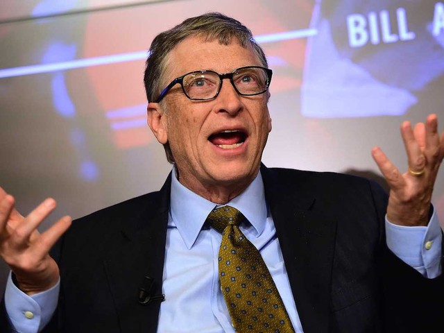 Bill Gates đã lên tiếng cảnh báo trí tuệ nhân tạo sẽ đe dọa tới nhân loại trong một vài thập kỷ tới.
