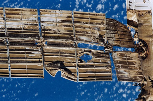 Vụ tai nạn ngày 25/6/1997 đã khiến trạm vũ trụ Mir bị hư hỏng rất nặng.