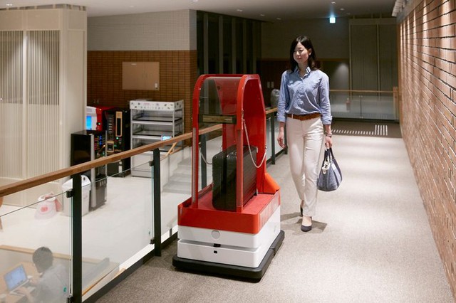 Porter robots are employed to carry luggage to and from rooms for guests