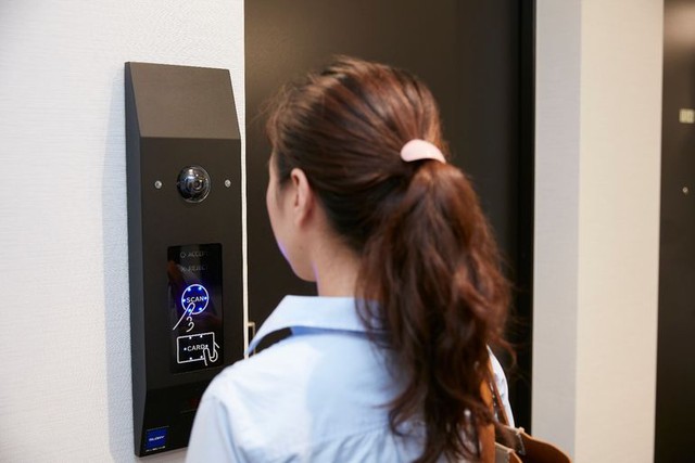 Guests can makes use of keyless access to rooms by using face-recognition for access