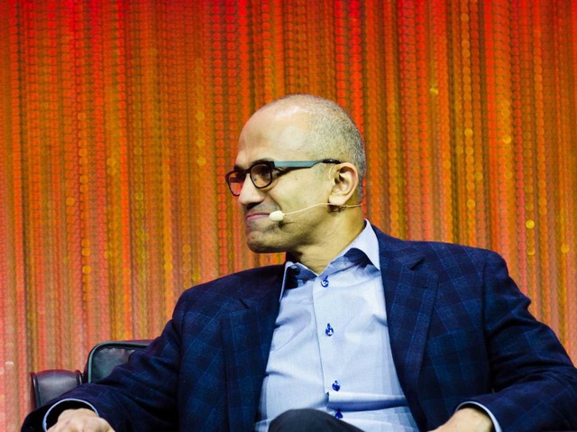 Satya Nadella đã có những chiến lược phát triển Microsoft hoàn toàn khác.