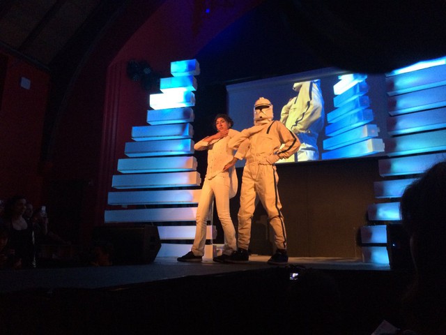 The whole night had a bit of a Star Wars vibe, starting with the opening dance act. 