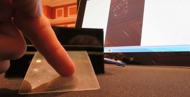 ClearOhm hands-on: any surface turned into a touchpad
