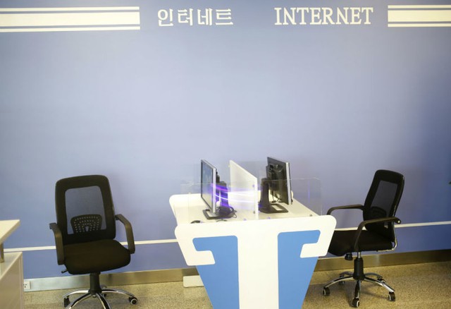  Phòng Internet ở sân bay Bình Nhưỡng. 