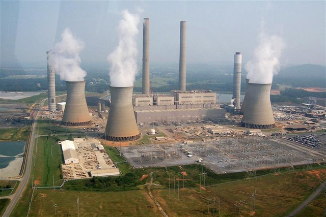 Các nhà máy nhiệt điện đang là những nguyên nhân hàng đầu khiến lượng khí thải nhà kính gây nên hiện tượng biến đổi khí hậu và ấm nên toàn cầu không ngừng tăng lên qua từng năm.