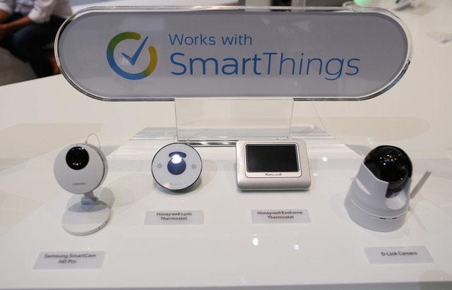 Camera an ninh và cảm biến nhiệt SmartThings của Samsung