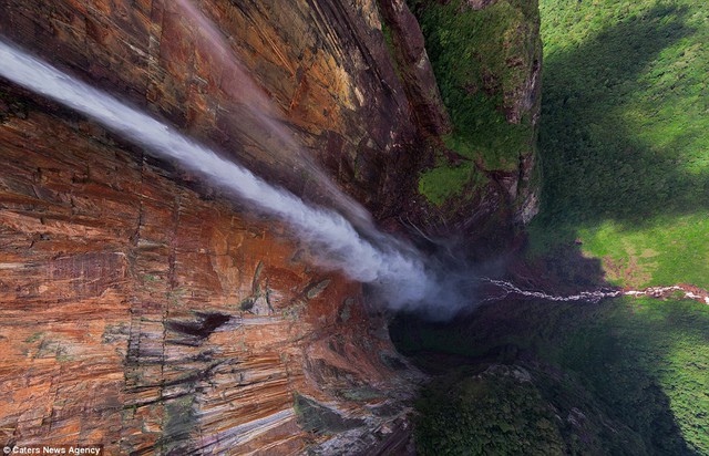 Thác nước Falls Angel ở Venezuela.