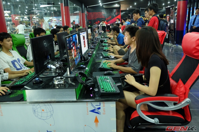 Rất đông game thủ eSport đã đến tham dự ngày hôm nay để trải nghiệm hệ thống gaming center hiện đại này.