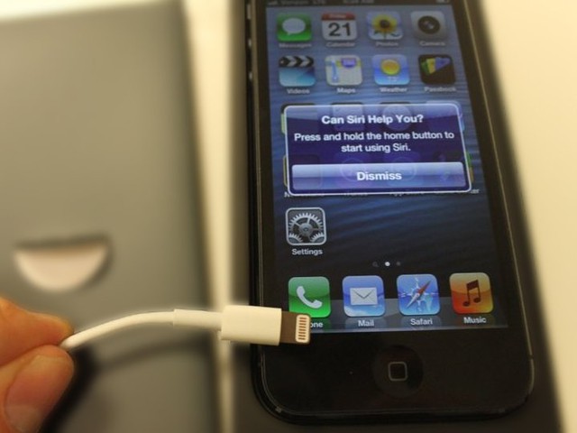 Apples iPhones need to be plugged in to charge. 