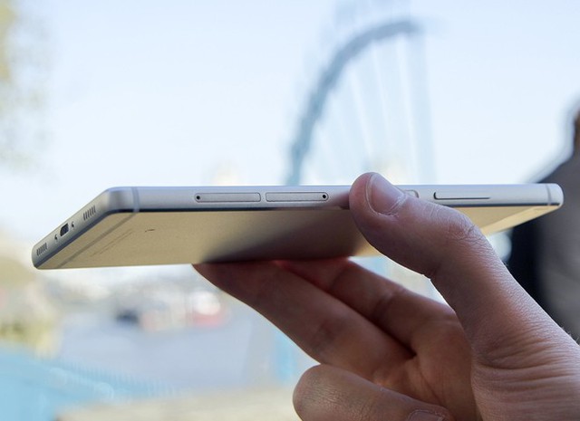 Ảnh thực tế Huawei Ascend P8 mỏng 6,4 mm vừa ra mắt