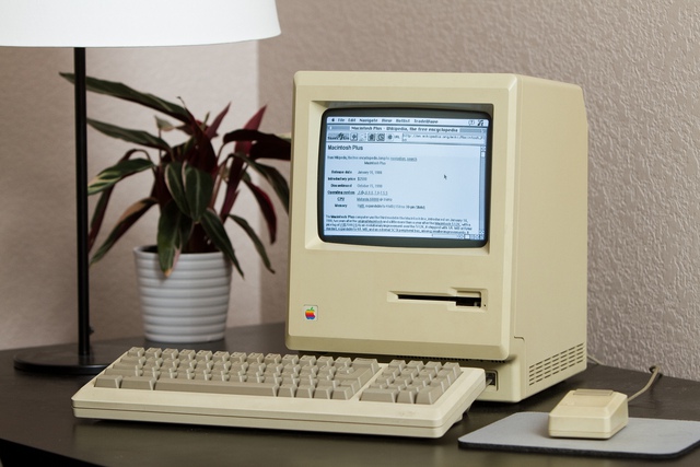  Hàng khủng 1 thời, Macintosh Plus 1986. 