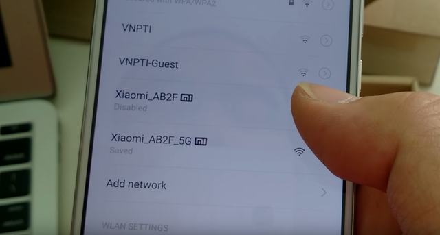  Mi Wifi Router phát được đến 2 mạng wifi cùng 1 lúc 