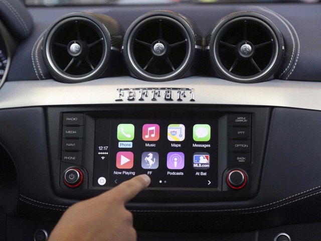 Bảng điều khiển Apple CarPlay.