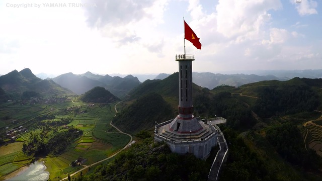  Cột cờ tại Lũng Cú, Hà Giang. Nguồn: Yamaha Trung Tá. 